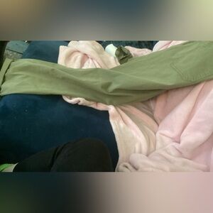 Torrid size 22 olive green cargo pants nwot